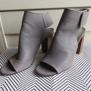 Vince Faye 6.5 heels